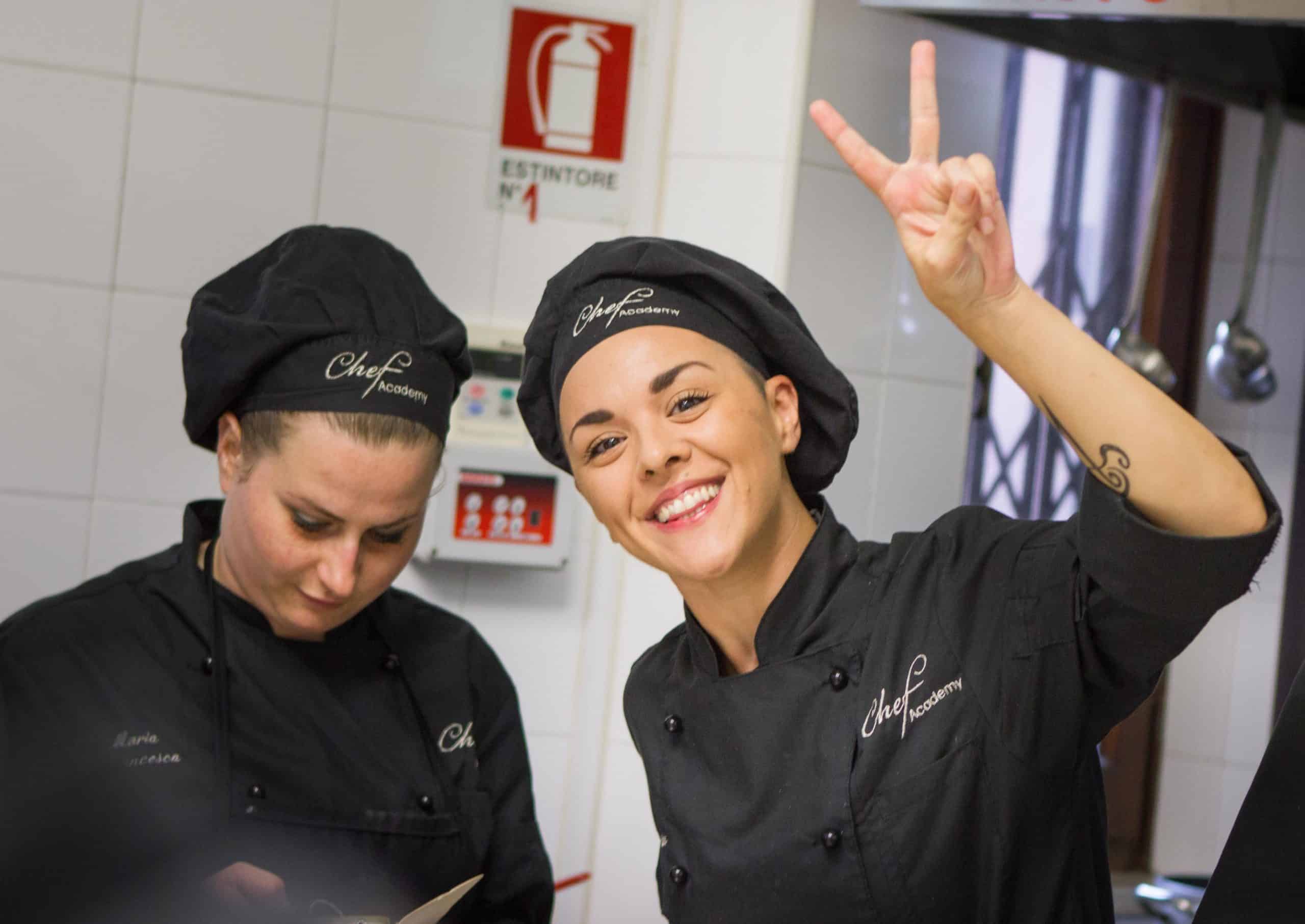 FOTO SERATA GALA CORSO CUOCO 28 DEL 27-07-2015 LAVORATE (3 di 63)